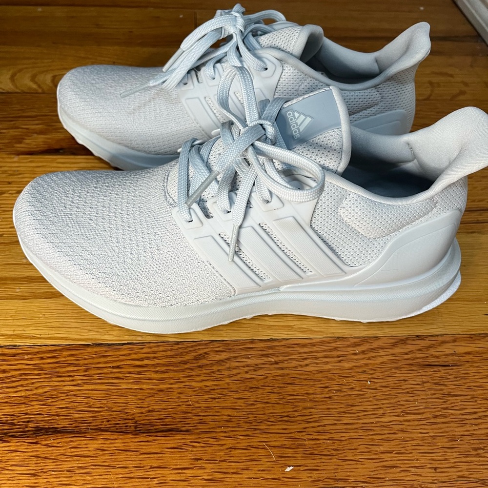 Adidas UBOUNCE DNA SHOES